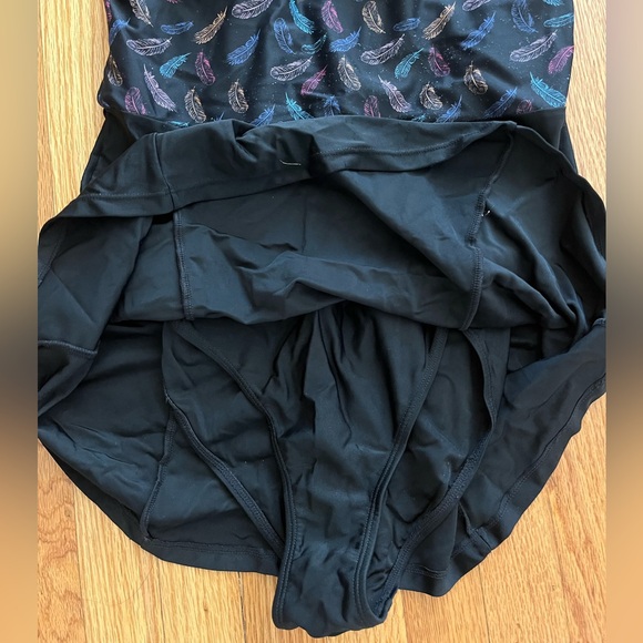 One piece swimsuit dress patterned with under lining - Picture 3 of 4